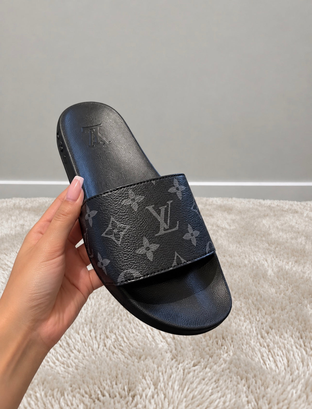 Louis Vuitton Slides